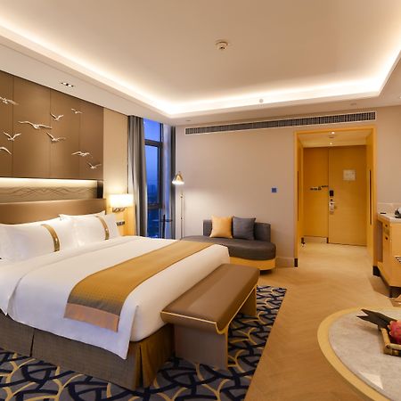 Holiday Inn Haikou West Coast By Ihg Exterior photo