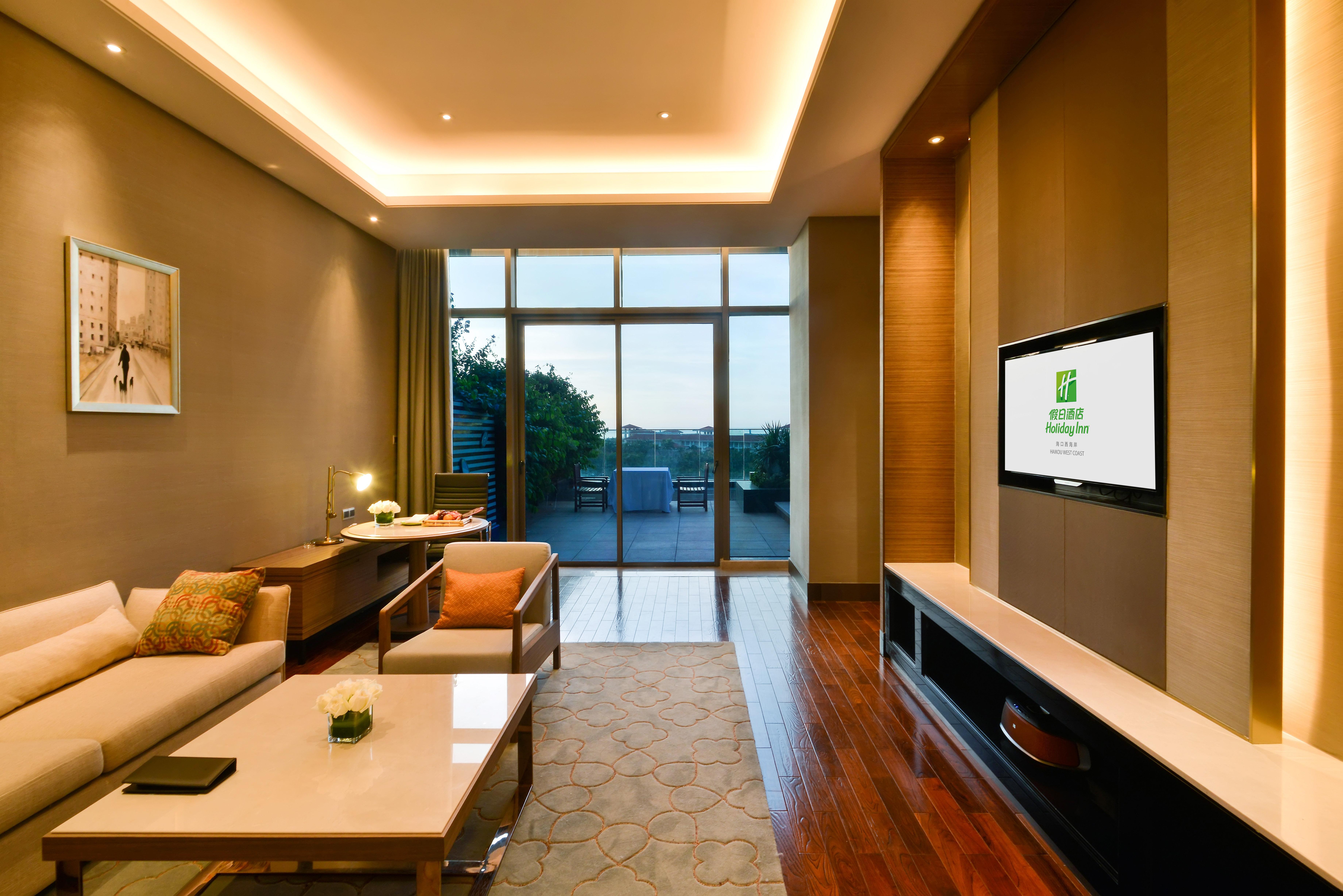 Holiday Inn Haikou West Coast By Ihg Exterior photo
