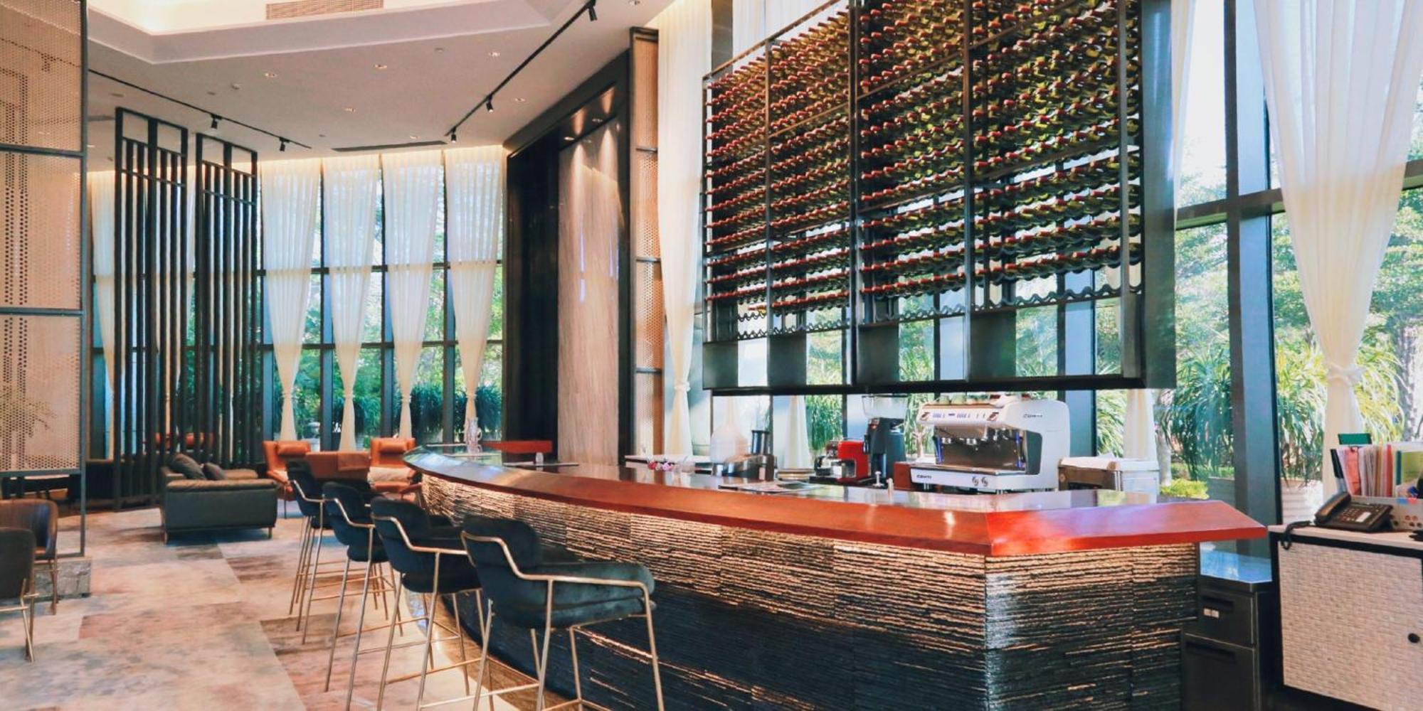 Holiday Inn Haikou West Coast By Ihg Exterior photo