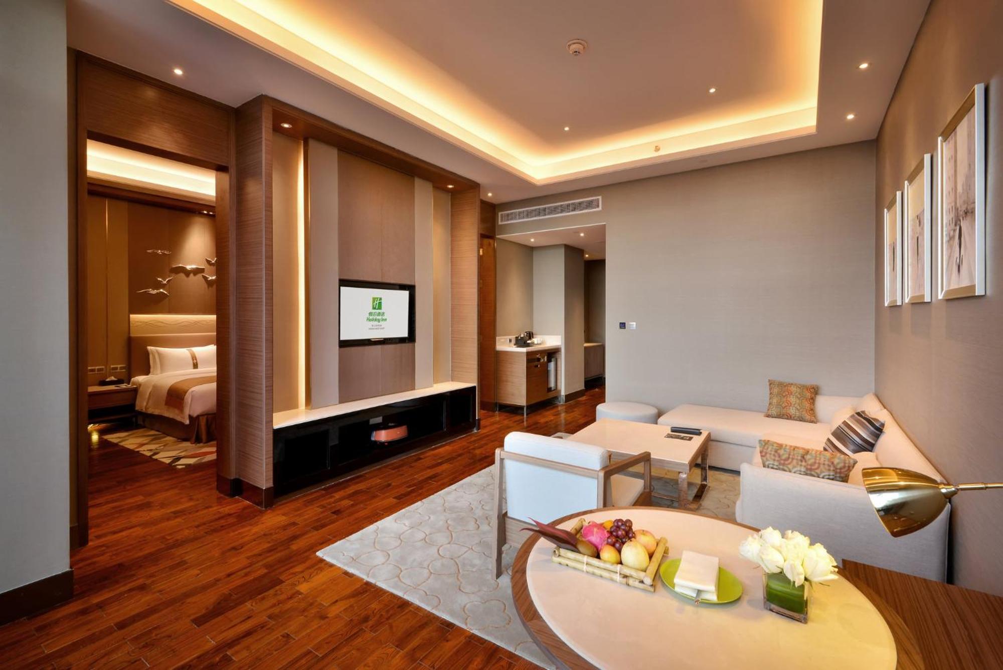 Holiday Inn Haikou West Coast By Ihg Exterior photo